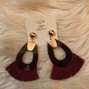 New....The earrings are in... I love 💕 this pair